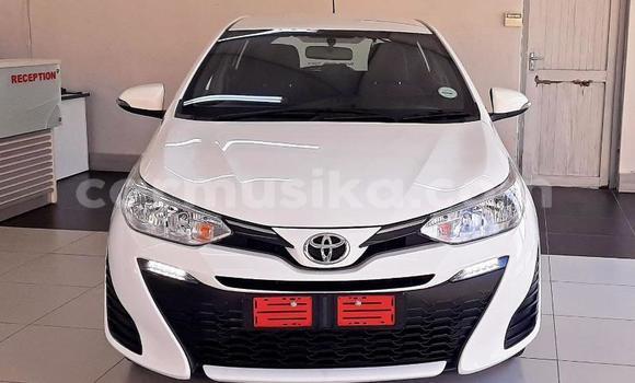 Acheter Occasion Voiture Toyota Yaris Blanc à Beitbridge, Matabeleland South Acheter Occasion Voiture Toyota Yaris Blanc à Beitbridge, Matabeleland South