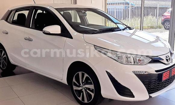 Acheter Occasion Voiture Toyota Yaris Blanc à Beitbridge, Matabeleland South Acheter Occasion Voiture Toyota Yaris Blanc à Beitbridge, Matabeleland South
