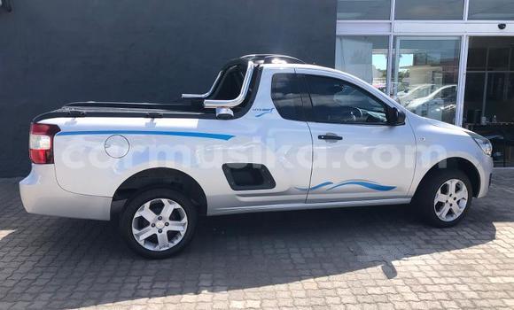 Buy Used Chevlolet Spin Silver Car in Beitbridge in Matabeleland South