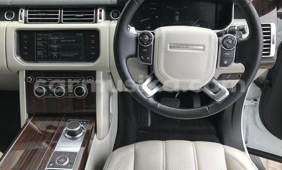 Nunua Ilio tumika Range Rover Range Rover Nyeupe Gari ndani ya Beitbridge nchini Matabeleland Kusini Nunua Ilio tumika Range Rover Range Rover Nyeupe Gari ndani ya Beitbridge nchini Matabeleland Kusini