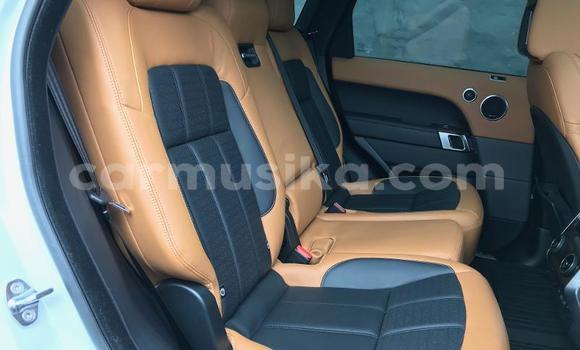 Acheter Occasion Voiture Range Rover Range Rover Blanc à Beitbridge, Matabeleland South Acheter Occasion Voiture Range Rover Range Rover Blanc à Beitbridge, Matabeleland South