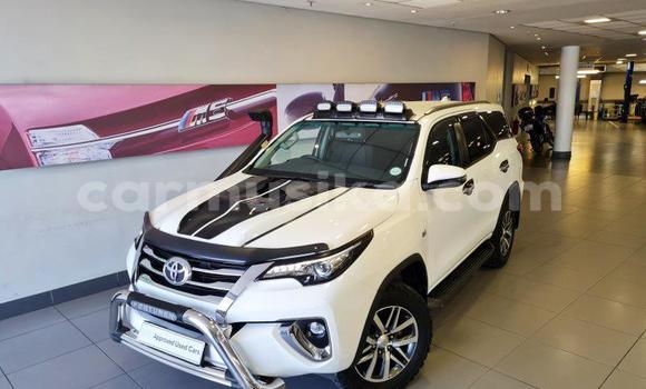Tenga Tsaru Toyota Fortuner Chena Mota in Beitbridge in Matabeleland South Tenga Tsaru Toyota Fortuner Chena Mota in Beitbridge in Matabeleland South