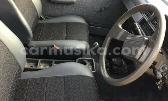 Tenga Tsaru Toyota Hilux Bhuruu Mota in Beitbridge in Matabeleland South Tenga Tsaru Toyota Hilux Bhuruu Mota in Beitbridge in Matabeleland South