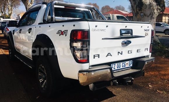 Tenga Tsaru FORD MUSTANG Chena Mota in Beitbridge in Matabeleland South Tenga Tsaru FORD MUSTANG Chena Mota in Beitbridge in Matabeleland South