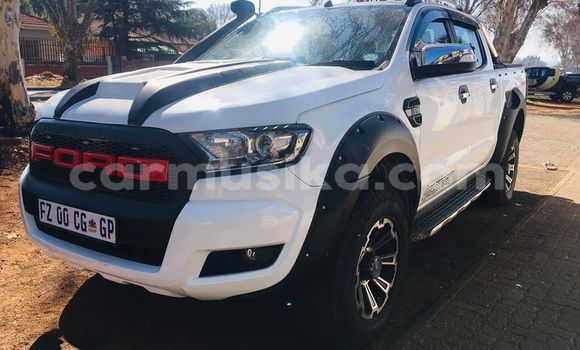 Tenga Tsaru FORD MUSTANG Chena Mota in Beitbridge in Matabeleland South Tenga Tsaru FORD MUSTANG Chena Mota in Beitbridge in Matabeleland South