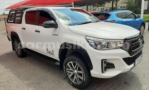 Acheter Occasion Voiture Toyota Hilux Blanc à Beitbridge, Matabeleland South Acheter Occasion Voiture Toyota Hilux Blanc à Beitbridge, Matabeleland South