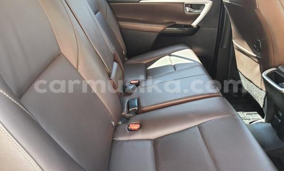 Acheter Occasion Voiture Toyota Fortuner Blanc à Beitbridge, Matabeleland South Acheter Occasion Voiture Toyota Fortuner Blanc à Beitbridge, Matabeleland South