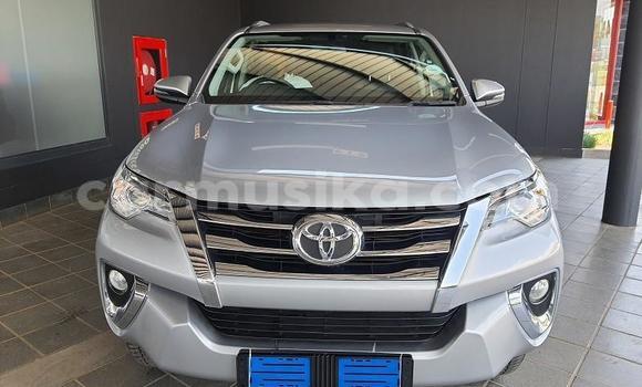 Tenga Tsaru Toyota Fortuner Sirivha Mota in Beitbridge in Matabeleland South Tenga Tsaru Toyota Fortuner Sirivha Mota in Beitbridge in Matabeleland South