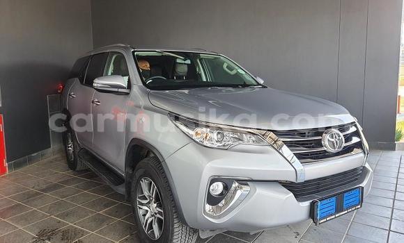 Tenga Tsaru Toyota Fortuner Sirivha Mota in Beitbridge in Matabeleland South Tenga Tsaru Toyota Fortuner Sirivha Mota in Beitbridge in Matabeleland South
