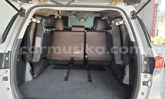 Tenga Tsaru Toyota Fortuner Sirivha Mota in Beitbridge in Matabeleland South Tenga Tsaru Toyota Fortuner Sirivha Mota in Beitbridge in Matabeleland South