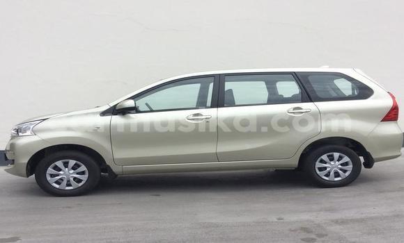 Acheter Occasion Voiture Toyota Avanza Gris à Beitbridge, Matabeleland South Acheter Occasion Voiture Toyota Avanza Gris à Beitbridge, Matabeleland South
