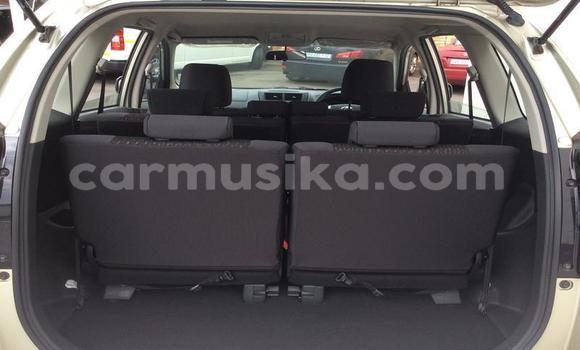 Acheter Occasion Voiture Toyota Avanza Gris à Beitbridge, Matabeleland South Acheter Occasion Voiture Toyota Avanza Gris à Beitbridge, Matabeleland South