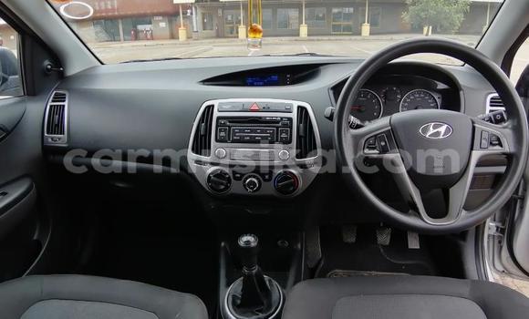 Nunua Ilio tumika Hyundai i20 Fedha Gari ndani ya Beitbridge nchini Matabeleland Kusini Nunua Ilio tumika Hyundai i20 Fedha Gari ndani ya Beitbridge nchini Matabeleland Kusini