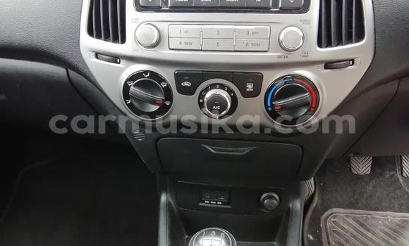 Nunua Ilio tumika Hyundai i20 Fedha Gari ndani ya Beitbridge nchini Matabeleland Kusini Nunua Ilio tumika Hyundai i20 Fedha Gari ndani ya Beitbridge nchini Matabeleland Kusini