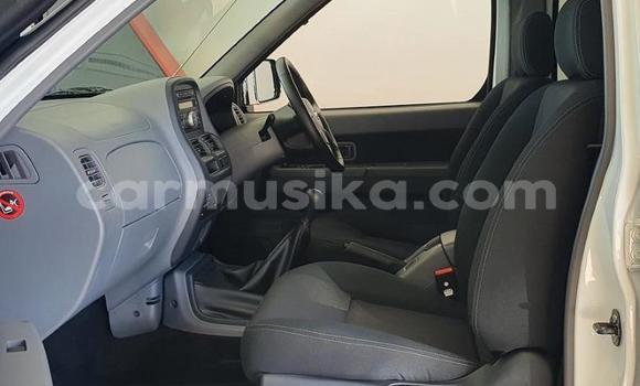 Acheter Occasion Voiture Nissan NP 300 Blanc à Beitbridge, Matabeleland South Acheter Occasion Voiture Nissan NP 300 Blanc à Beitbridge, Matabeleland South