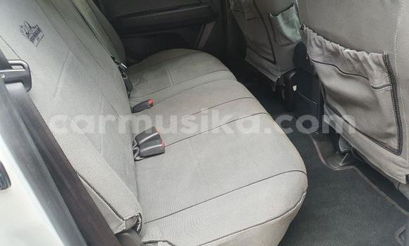 Nunua Ilio tumika Isuzu KB Nyeupe Gari ndani ya Beitbridge nchini Matabeleland Kusini Nunua Ilio tumika Isuzu KB Nyeupe Gari ndani ya Beitbridge nchini Matabeleland Kusini