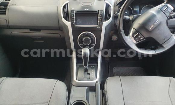 Nunua Ilio tumika Isuzu KB Nyeupe Gari ndani ya Beitbridge nchini Matabeleland Kusini Nunua Ilio tumika Isuzu KB Nyeupe Gari ndani ya Beitbridge nchini Matabeleland Kusini