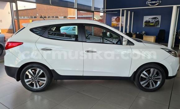 Nunua Ilio tumika Hyundai ix35 Nyeupe Gari ndani ya Beitbridge nchini Matabeleland Kusini