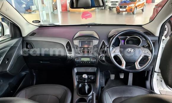 Tenga Tsaru Hyundai ix35 Chena Mota in Beitbridge in Matabeleland South Tenga Tsaru Hyundai ix35 Chena Mota in Beitbridge in Matabeleland South