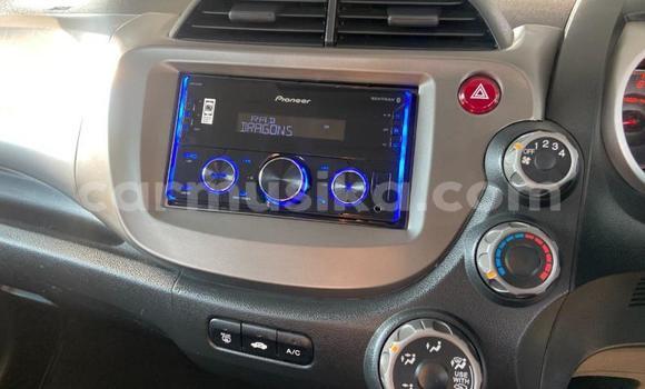 Buy Used Honda Jazz White Car in Beitbridge in Matabeleland South Buy Used Honda Jazz White Car in Beitbridge in Matabeleland South