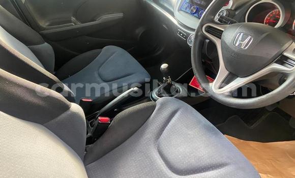 Buy Used Honda Jazz White Car in Beitbridge in Matabeleland South Buy Used Honda Jazz White Car in Beitbridge in Matabeleland South