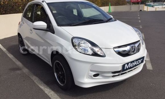Buy Used Honda Brio White Car in Beitbridge in Matabeleland South