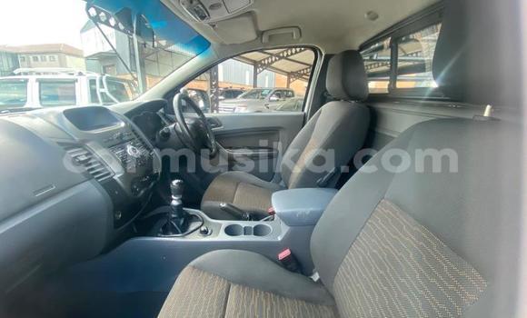 Nunua Ilio tumika Ford Ranger Nyeupe Gari ndani ya Beitbridge nchini Matabeleland Kusini Nunua Ilio tumika Ford Ranger Nyeupe Gari ndani ya Beitbridge nchini Matabeleland Kusini