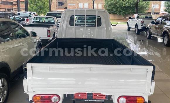 Acheter Occasion Voiture Hyundai H200 Blanc à Beitbridge, Matabeleland South Acheter Occasion Voiture Hyundai H200 Blanc à Beitbridge, Matabeleland South