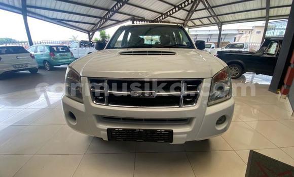 Acheter Occasion Voiture Isuzu KB Blanc à Beitbridge, Matabeleland South Acheter Occasion Voiture Isuzu KB Blanc à Beitbridge, Matabeleland South