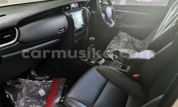 Acheter Occasion Voiture Toyota Fortuner Blanc à Beitbridge, Matabeleland South Acheter Occasion Voiture Toyota Fortuner Blanc à Beitbridge, Matabeleland South