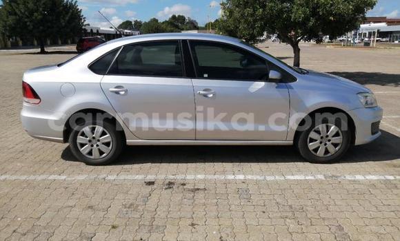 Nunua Ilio tumika Volkswagen Polo Fedha Gari ndani ya Beitbridge nchini Matabeleland Kusini Nunua Ilio tumika Volkswagen Polo Fedha Gari ndani ya Beitbridge nchini Matabeleland Kusini