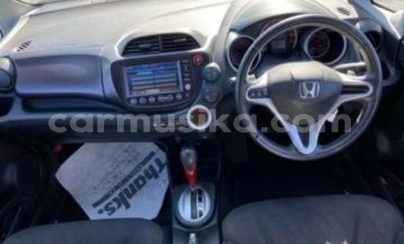 Nunua Ilio tumika Honda Fit Bluu Gari ndani ya Beitbridge nchini Matabeleland Kusini Nunua Ilio tumika Honda Fit Bluu Gari ndani ya Beitbridge nchini Matabeleland Kusini