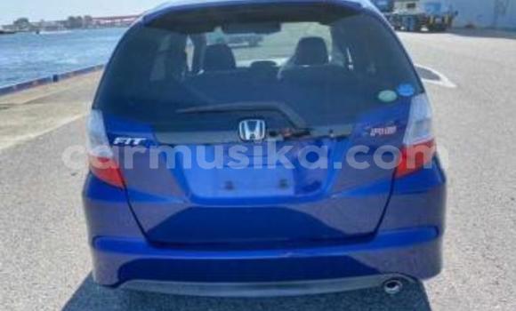 Nunua Ilio tumika Honda Fit Bluu Gari ndani ya Beitbridge nchini Matabeleland Kusini Nunua Ilio tumika Honda Fit Bluu Gari ndani ya Beitbridge nchini Matabeleland Kusini