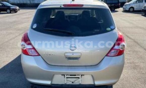 Nunua Ilio tumika Nissan Tiida Beige Gari ndani ya Beitbridge nchini Matabeleland Kusini Nunua Ilio tumika Nissan Tiida Beige Gari ndani ya Beitbridge nchini Matabeleland Kusini