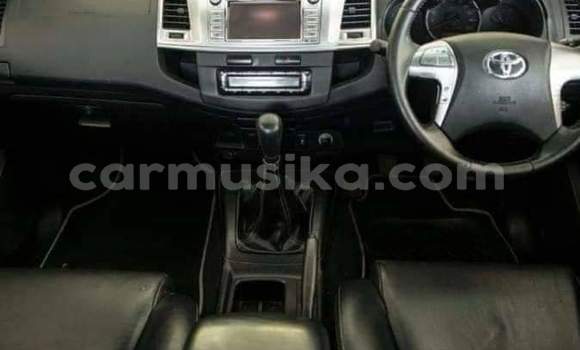 Acheter Occasion Voiture Toyota Hilux Rouge à Beitbridge, Matabeleland South Acheter Occasion Voiture Toyota Hilux Rouge à Beitbridge, Matabeleland South