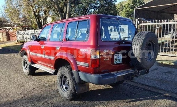 Nunua Ilio tumika Toyota Land Cruiser Nyekundu Gari ndani ya Beitbridge nchini Matabeleland Kusini Nunua Ilio tumika Toyota Land Cruiser Nyekundu Gari ndani ya Beitbridge nchini Matabeleland Kusini