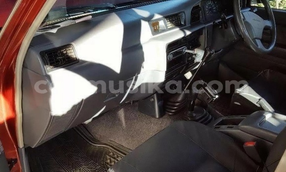 Nunua Ilio tumika Toyota Land Cruiser Nyekundu Gari ndani ya Beitbridge nchini Matabeleland Kusini Nunua Ilio tumika Toyota Land Cruiser Nyekundu Gari ndani ya Beitbridge nchini Matabeleland Kusini