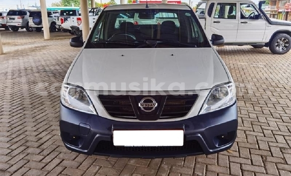 Buy Used Nissan Pickup White Car in Beitbridge in Matabeleland South