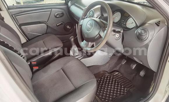 Acheter Occasion Voiture Nissan Pickup Blanc à Beitbridge, Matabeleland South Acheter Occasion Voiture Nissan Pickup Blanc à Beitbridge, Matabeleland South