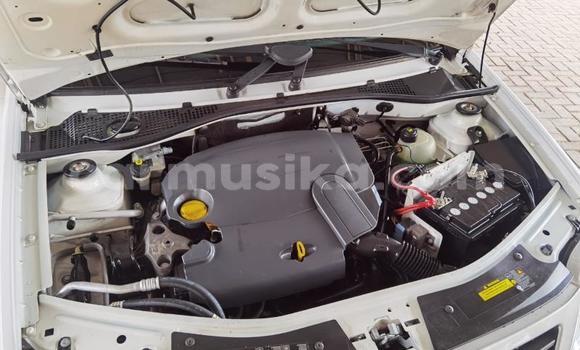 Acheter Occasion Voiture Nissan Pickup Blanc à Beitbridge, Matabeleland South Acheter Occasion Voiture Nissan Pickup Blanc à Beitbridge, Matabeleland South