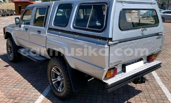Nunua Ilio tumika Toyota Hilux Fedha Gari ndani ya Beitbridge nchini Matabeleland Kusini Nunua Ilio tumika Toyota Hilux Fedha Gari ndani ya Beitbridge nchini Matabeleland Kusini
