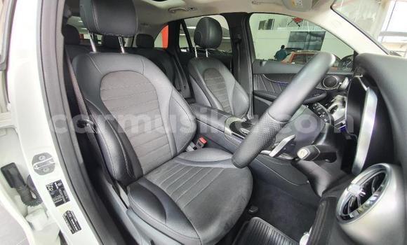 Buy Used Mercedes-Benz GLC 250D White Car in Beitbridge in Matabeleland South Buy Used Mercedes-Benz GLC 250D White Car in Beitbridge in Matabeleland South