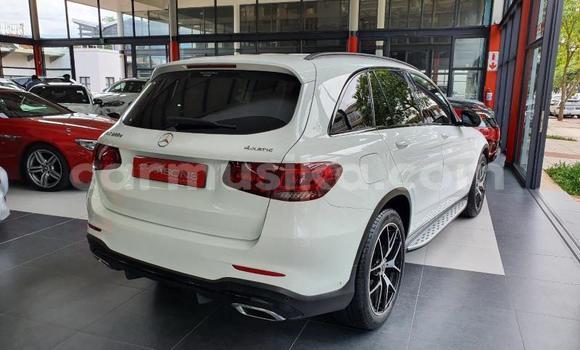 Buy Used Mercedes-Benz GLC 250D White Car in Beitbridge in Matabeleland South Buy Used Mercedes-Benz GLC 250D White Car in Beitbridge in Matabeleland South