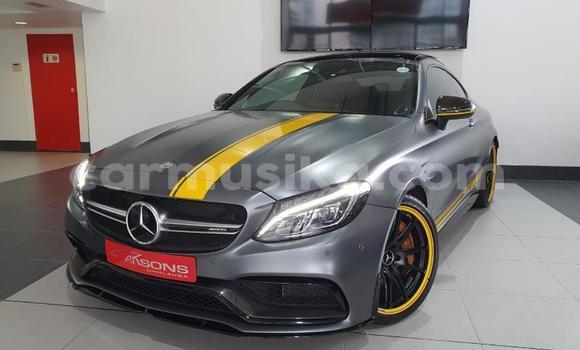 Acheter Occasion Voiture Mercedes-Benz C-Classe Gris à Beitbridge, Matabeleland South Acheter Occasion Voiture Mercedes-Benz C-Classe Gris à Beitbridge, Matabeleland South
