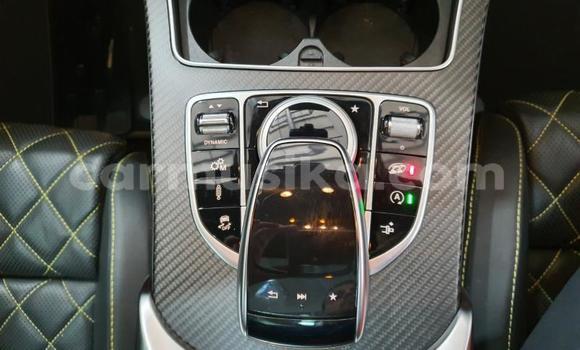 Acheter Occasion Voiture Mercedes-Benz C-Classe Gris à Beitbridge, Matabeleland South Acheter Occasion Voiture Mercedes-Benz C-Classe Gris à Beitbridge, Matabeleland South