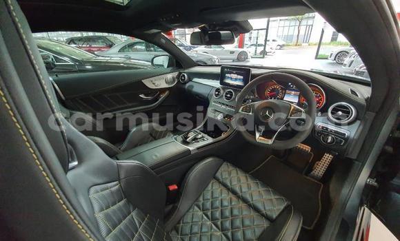 Acheter Occasion Voiture Mercedes-Benz C-Classe Gris à Beitbridge, Matabeleland South Acheter Occasion Voiture Mercedes-Benz C-Classe Gris à Beitbridge, Matabeleland South