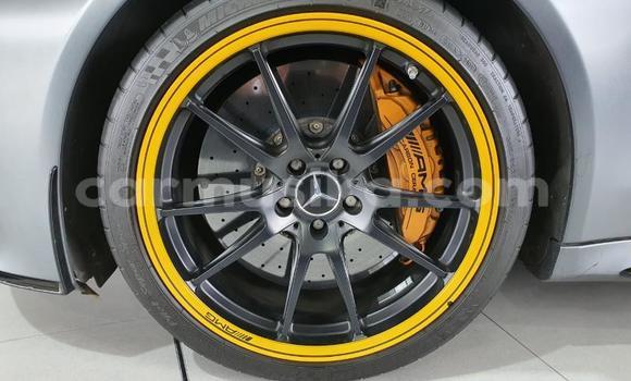 Acheter Occasion Voiture Mercedes-Benz C-Classe Gris à Beitbridge, Matabeleland South Acheter Occasion Voiture Mercedes-Benz C-Classe Gris à Beitbridge, Matabeleland South