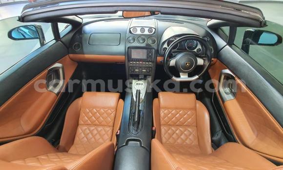 Acheter Occasion Voiture Ferrari 812 Superfast Noir à Beitbridge, Matabeleland South Acheter Occasion Voiture Ferrari 812 Superfast Noir à Beitbridge, Matabeleland South