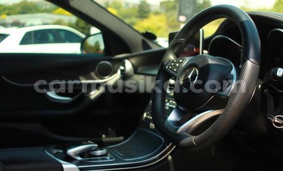 Acheter Occasion Voiture Mercedes-Benz GLC 250D Gris à Beitbridge, Matabeleland South Acheter Occasion Voiture Mercedes-Benz GLC 250D Gris à Beitbridge, Matabeleland South