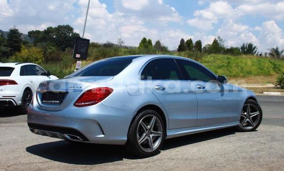 Acheter Occasion Voiture Mercedes-Benz GLC 250D Gris à Beitbridge, Matabeleland South Acheter Occasion Voiture Mercedes-Benz GLC 250D Gris à Beitbridge, Matabeleland South
